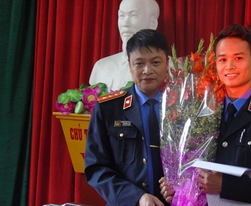 Chi Bộ Viện KSND huyện Phú Xuyên tổ chức lễ kết nạp Đảng viên mới