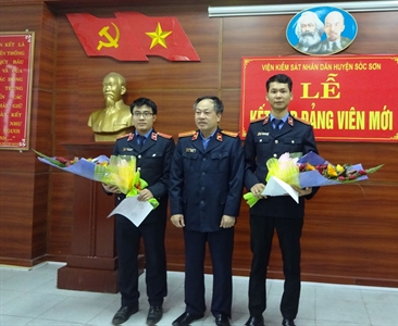 Chi bộ Viện KSND huyện Sóc Sơn tổ chức Lễ kết nạp Đảng viên mới