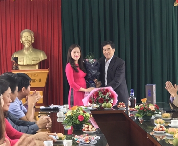 Đính chính thông tin chân ảnh của bài viết "Nữ công khối tư pháp huyện Đan...