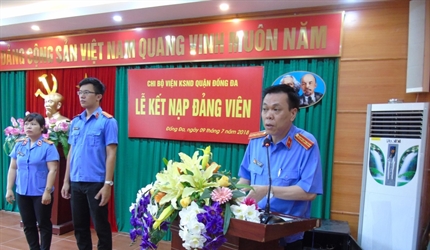 Chi bộ Viện KSND quận Đống Đa  tổ chức Lễ kết nạp Đảng viên mới