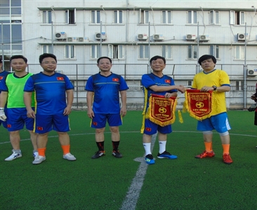 Giao lưu bóng đá chào mừng thành công kỳ họp thứ 6 HĐND quận Hà Đông lần thứ...