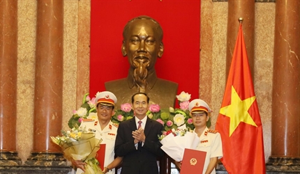 Chủ tịch nước trao quyết định bổ nhiệm 02 Phó Viện trưởng Viện kiểm sát...