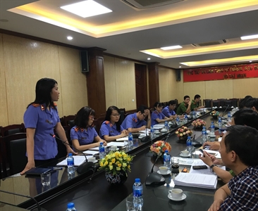 Viện KSND quận Thanh Xuân tiến hành kiểm sát trực tiếp công tác tiếp nhận,...