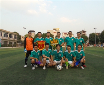 Chương trình giao lưu bóng đá chào mừng kỷ niệm 64 năm ngày giải phóng Hà...