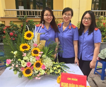 Chi đoàn Viện KSND Ba Đình tham gia các hoạt động kỷ niệm 62 năm ngày truyền...