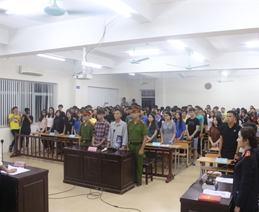 Chi đoàn Viện KSND quận Hà Đông phối hợp với Đoàn thanh niên Trường Đại học...