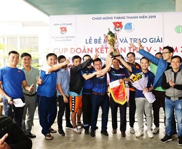 Đội bóng Đoàn Thanh niên Viện KSND thành phố Hà Nội xuất sắc đoạt Cúp Vô...