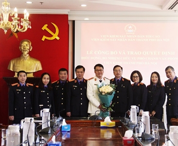 Lễ công bố và trao Quyết định điều động, bổ nhiệm chức vụ Phó Chánh Văn...