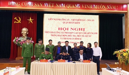 Liên ngành Công an - Viện kiểm sát - Toà án quận Hoàn Kiếm tổ chức Hội...