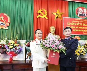 Lễ công bố và trao Quyết định điều động, bổ nhiệm chức vụ Viện trưởng tại...