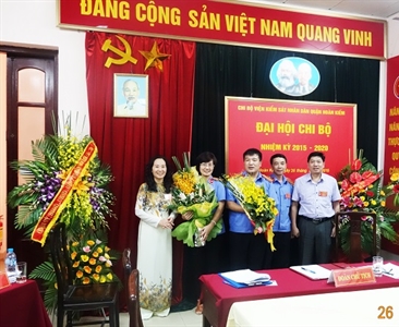 Một số kinh nghiệm của Chi bộ Viện KSND quận Hoàn Kiếm trong công tác lãnh...