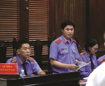 Kỹ năng giao tiếp của Kiểm sát viên trong hoạt động tranh tụng tại phiên tòa...