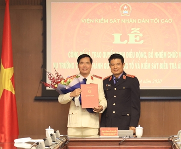 Trao quyết định bổ nhiệm Vụ trưởng Vụ Thực hành quyền công tố và kiểm sát...