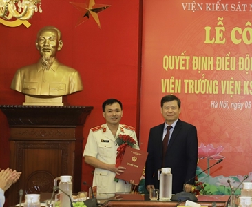 Trao quyết định điều động, bổ nhiệm chức vụ Viện trưởng VKSND thành phố Hà Nội