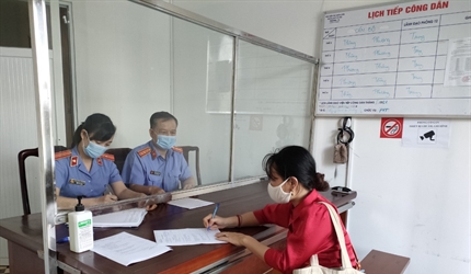 Một số kinh nghiệm thực tiễn nâng cao kỹ năng tiếp công dân của...