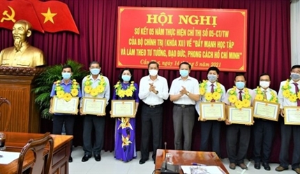 Đảng bộ VKSND TP Cần Thơ: Nhiều sáng tạo trong học tập, làm theo lời...