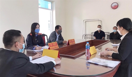 Viện KSND quận Hoàng Mai tham gia phiên họp áp dụng biện pháp XLHC đưa...