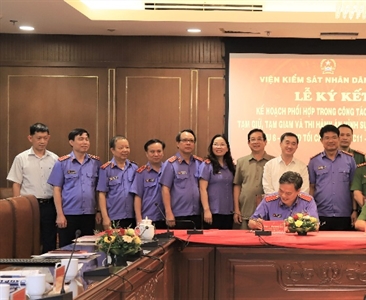 Lễ ký kết Kế hoạch phối hợp giữa Vụ 8 VKSND tối cao với Cục Quản lý Khám,...