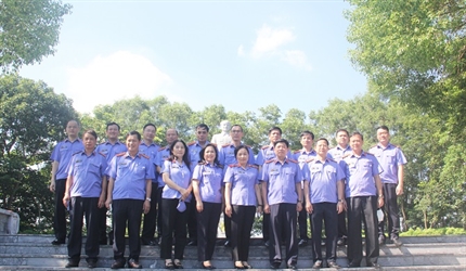 Viện KSND thành phố Hà Nội dâng hương tưởng nhớ đồng chí Hoàng Quốc...