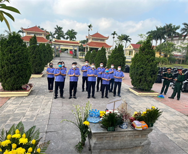 Viện KSND huyện Đông Anh tổ chức nhiều hoạt động kỷ niệm 75 năm ngày Thương...