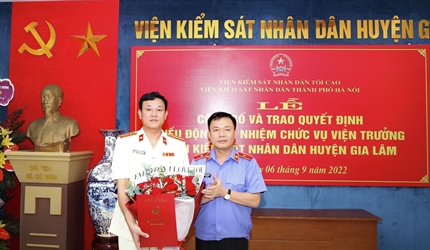 Lễ công bố và trao Quyết định điều động, bổ nhiệm chức vụ Viện trưởng...