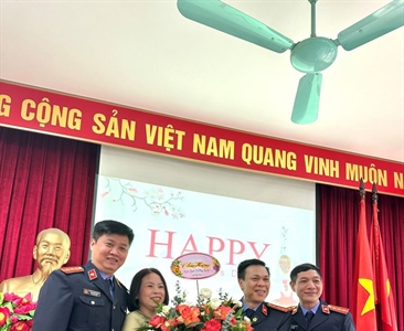 Viện KSND quận Hoàng Mai tổ chức gặp mặt cán bộ công chức, người lao động nữ...