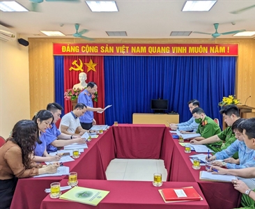 Kiểm sát trực tiếp công tác thi hành án hình sự tại UBND các phường trên địa...