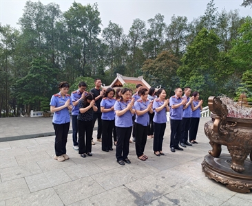 Chi bộ Phòng 8, Đảng bộ Viện KSND thành phố Hà Nội  tổ chức tham quan, học...