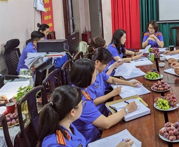 Chi bộ Viện KSND quận Hoàn Kiếm sinh hoạt chuyên đề “Học tập và làm theo tư...