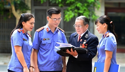 Người con Đông Anh trên hành trình thắp lửa, đưa pháp luật đến với nhân dân