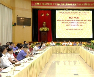 Liên ngành Công an – Viện kiểm sát – Toà án – Thi hành án quận Hoàn Kiếm tổ...