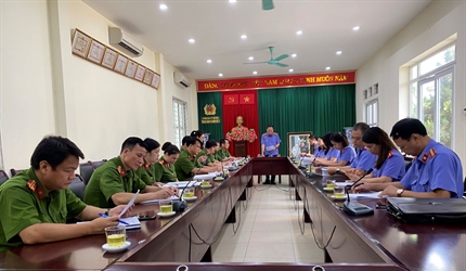 Phòng 8 Viện KSND thành phố Hà Nội tiến hành trực tiếp kiểm sát việc...