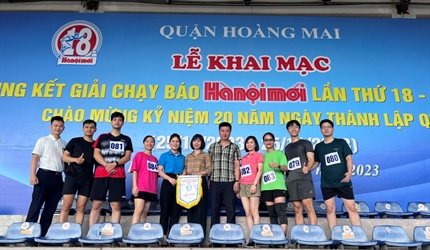 Đoàn viên Chi đoàn Viện KSND quận Hoàng Mai tích cực tham gia thi đấu...