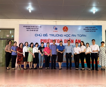 Đoàn thanh niên Viện KSND thành phố Hà Nội phối hợp cùng với Trường THCS &...