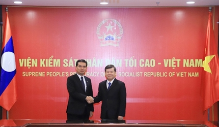 VKSND tối cao Việt Nam hội đàm với VKSND tối cao Lào