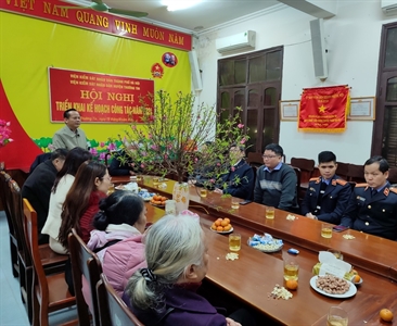 Viện KSND các huyện Thường Tín, Phúc Thọ gặp mặt, chúc tết cán bộ hưu trí...