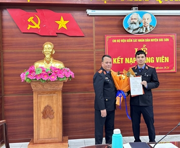 Chi bộ Viện KSND huyện Sóc Sơn tổ chức Lễ kết nạp Đảng viên mới