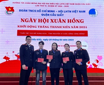 Chi đoàn thanh niên Viện KSND quận Cầu Giấy tích cực hưởng ứng các hoạt động...