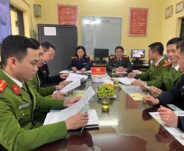 Kiểm sát trực tiếp việc tạm giữ, tạm giam và thi hành án phạt tù tại Nhà tạm...