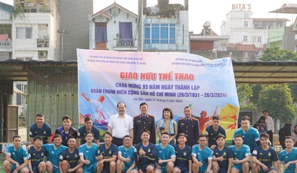 VKSND quận Long Biên tổ chức giao lưu bóng đá chào mừng kỷ niệm 93 năm...