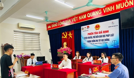 VKSND huyện Phúc Thọ tham gia phiên tòa giả định hưởng ứng tháng thanh...