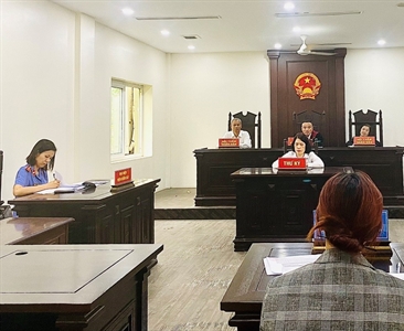 Viện KSND huyện Gia Lâm tổ chức phiên tòa rút kinh nghiệm vụ án kinh doanh...