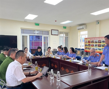 Viện KSND quận Hai Bà Trưng trực tiếp Kiểm sát việc hấp hành pháp luật về...