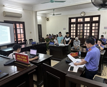 Viện KSND quận Hai Bà Trưng thực hiện tốt công tác tổ chức phiên toà hình sự...