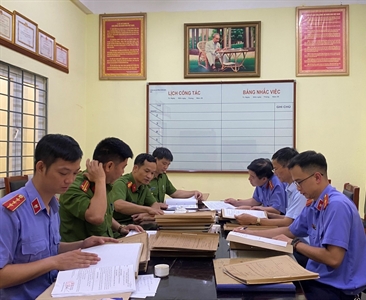 Viện KSND huyện Hoài Đức tiến hành kiểm sát trực tiếp việc tạm giữ, tạm giam...