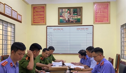 Viện KSND huyện Hoài Đức tiến hành kiểm sát trực tiếp việc tạm giữ, tạm...