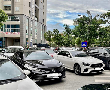 Một số vấn đề trong việc xác định quyền sở hữu đối với khu vực để xe nhà...