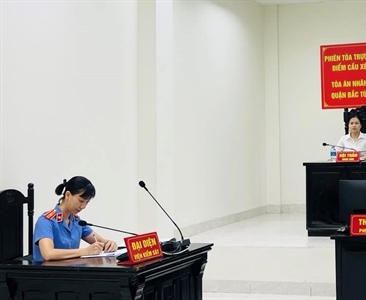 Viện KSND quận Bắc Từ Liêm phối hợp cùng Tòa án nhân dân quận xét xử 04...
