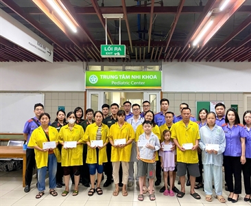 Chi đoàn Viện KSND quận Đống Đa tổ chức các hoạt động thiện nguyện tại Trung...