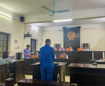 Viện KSND quận Hai Bà Trưng phối hợp với Tòa án nhân dân cùng cấp tổ chức...